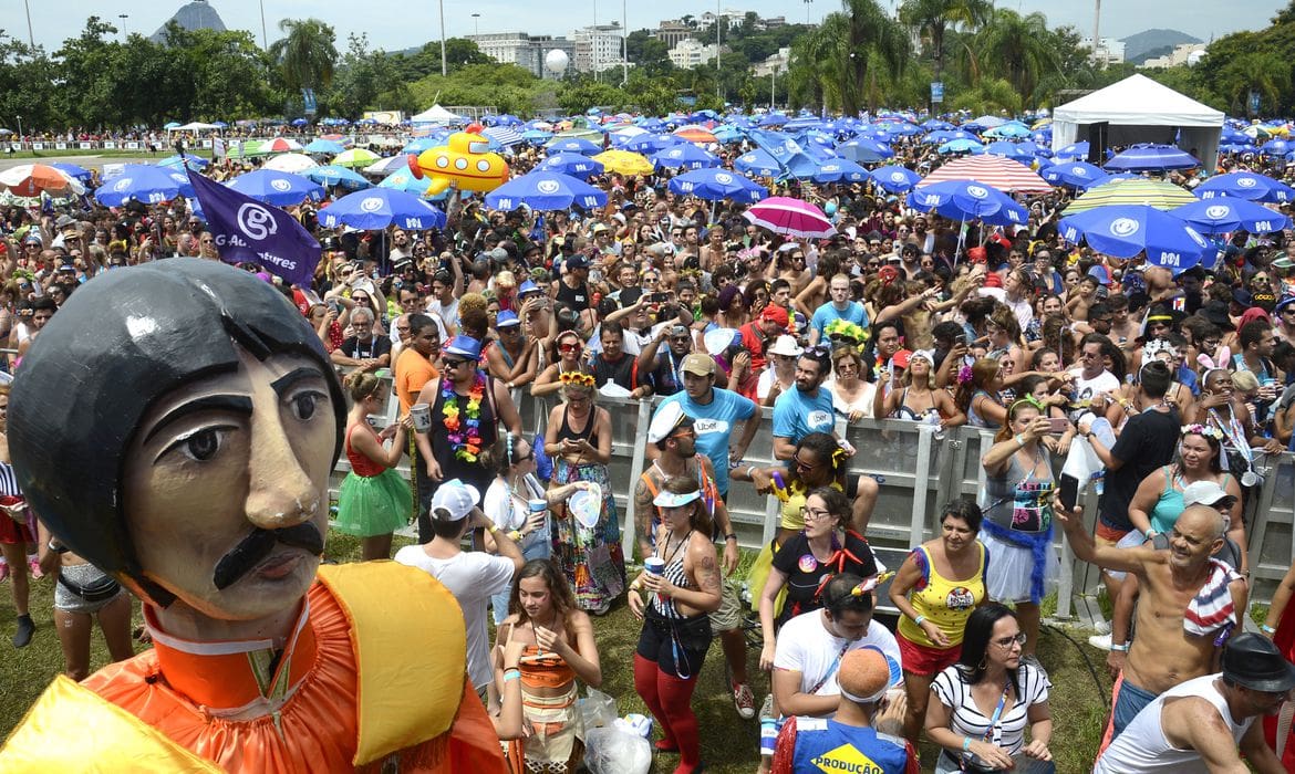 Cidade do Rio proíbe eventos de blocos e escolas de samba no carnaval 2021
