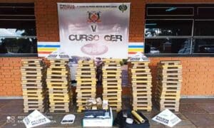 Homem &eacute; preso com 210kg de maconha, em Uberl&acirc;ndia