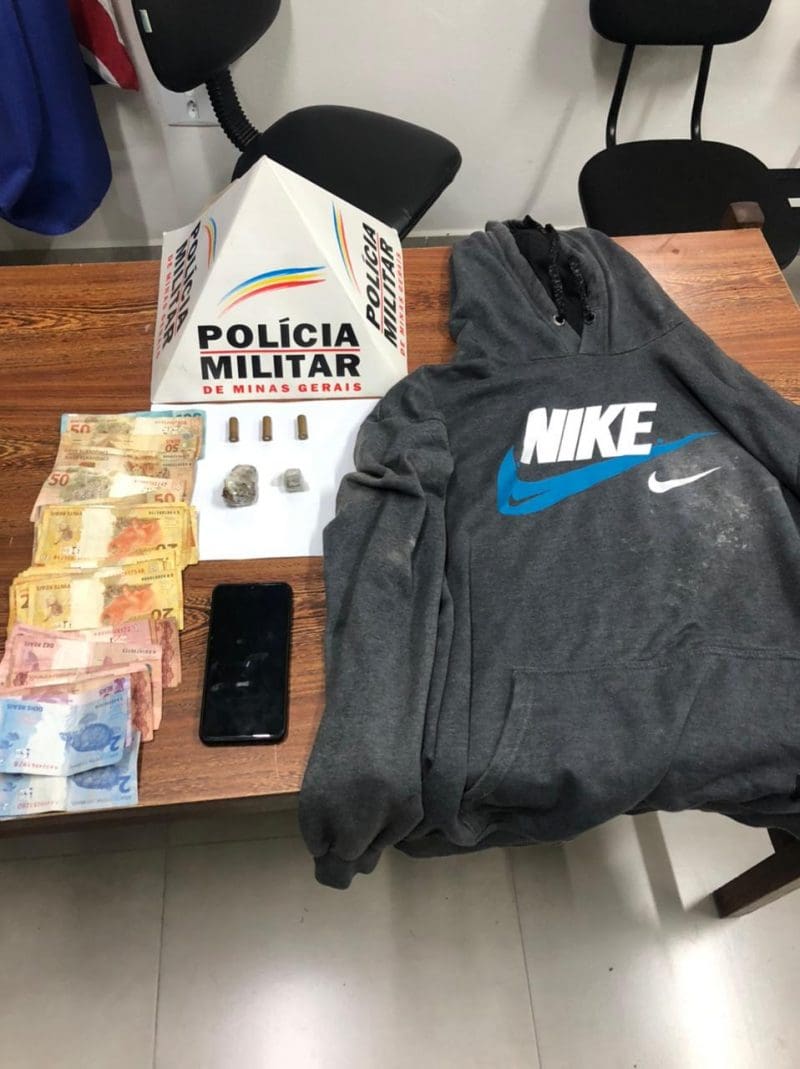 Jovem suspeito de roubo em supermercado de Divinópolis é preso na cidade de Perdigão