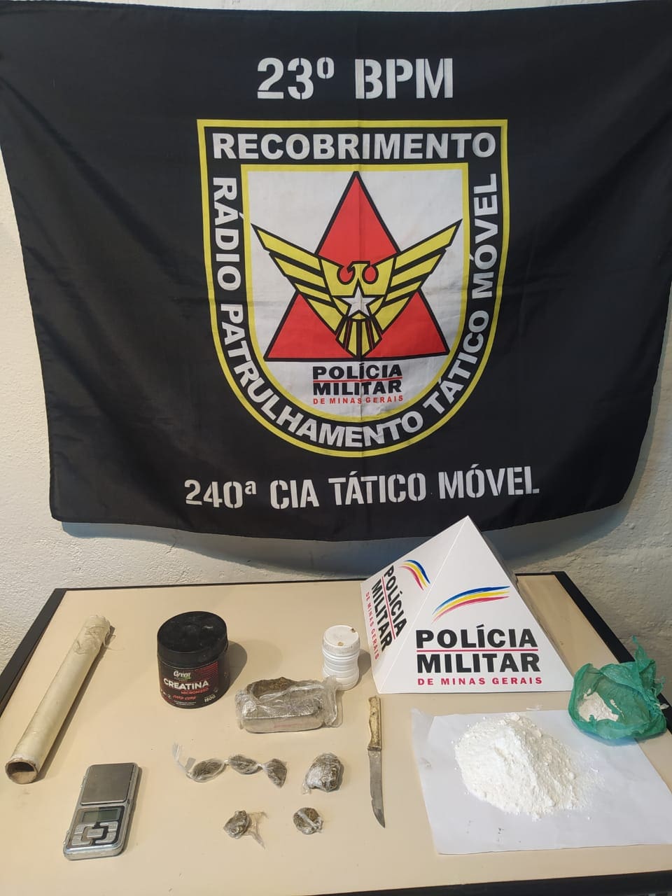 Polícia Militar apreende drogas no Alto São João de Deus