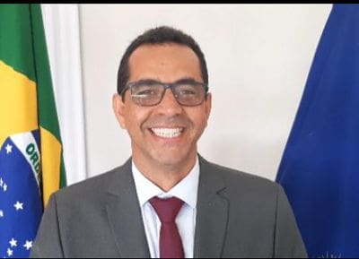 Com sintomas de covid-19, prefeito de Araújos esclarece que esteve em hospital de Divinópolis para consulta