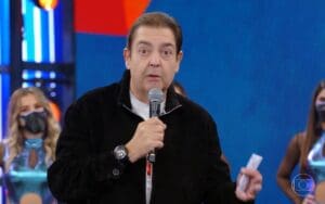 De sa&iacute;da da Globo, Fausto Silva fecha contrato de cinco anos com a Band