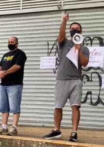 Gleidson hoje na manifesta&ccedil;&atilde;o abertura do comercio: &ldquo;Na hora que o Minist&eacute;rio P&uacute;blico for la me ferrar , se voc&ecirc;s v&atilde;o para porta do Minist&eacute;rio P&uacute;blico. Eu quero ver. &ldquo;