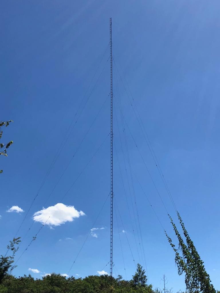 Divinópolis: Após 43 anos a torre de transmissão da Rádio Minas é derrubada, assista ao video