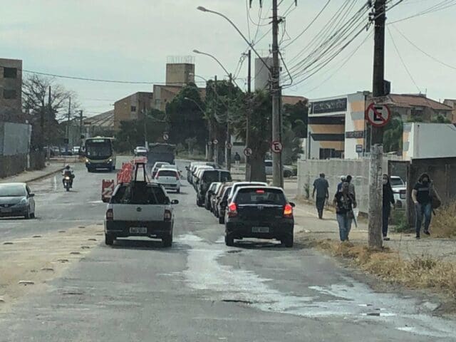 Idosos e pessoas com comorbidade de 30 anos ou mais podem cadastrar; confira fotos da vacinação nesta segunda (31)