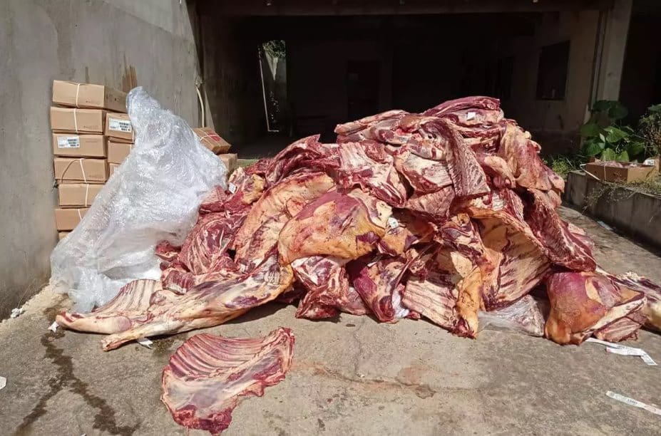 Formiga: MP faz operação contra frigoríficos que vendem carne imprópria para escolas