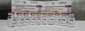Novo lote de 396.500 doses da AstraZeneca vai ampliar vacina&ccedil;&atilde;o de grupos priorit&aacute;rios em MG