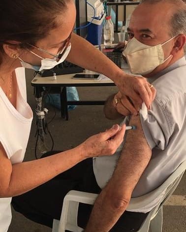 Dom José Carlos é vacinado contra a Covid-19