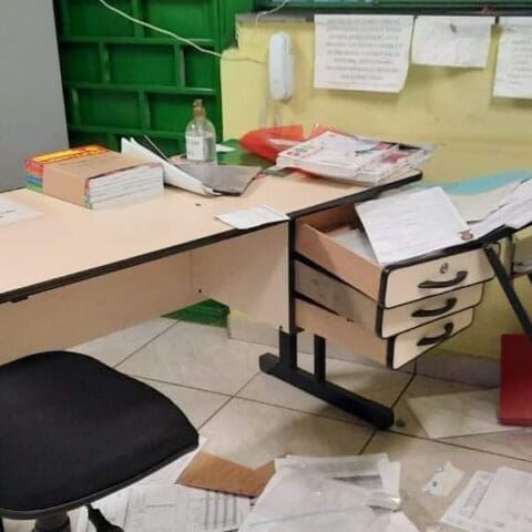 Escola Estadual São Francisco de Paula é invadida e materiais são furtados