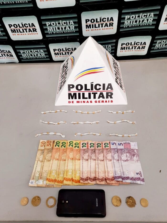 Pará de Minas: através de denúncias, PM prende autor reincidente no tráfico, com 45 pedras de crack