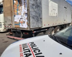 Carga roubada em S&atilde;o Sebasti&atilde;o do Oeste e avaliada em 400 mil &eacute; recuperada