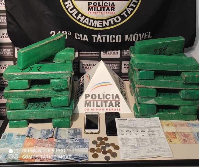 Polícia Militar frustra transação de drogas na comunidade do Quilombo e apreende mais de 20 kg de maconha