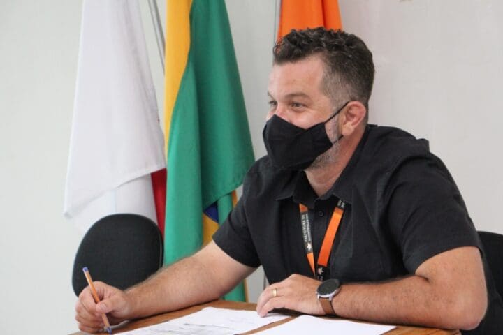 Secretário de Saúde testa positivo para Covid-19