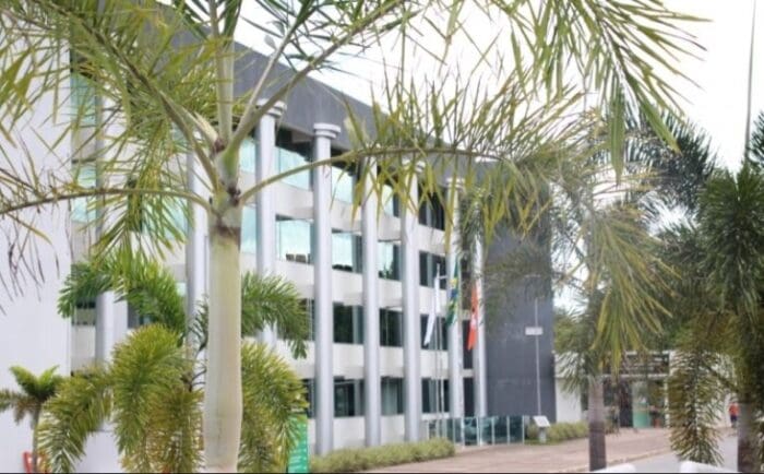 Decreto de liberdade econômica isenta alvarás para empresas de baixo risco
