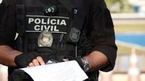 Racista &eacute; preso no Centro e amea&ccedil;a PM dizendo ter influ&ecirc;ncia no STF