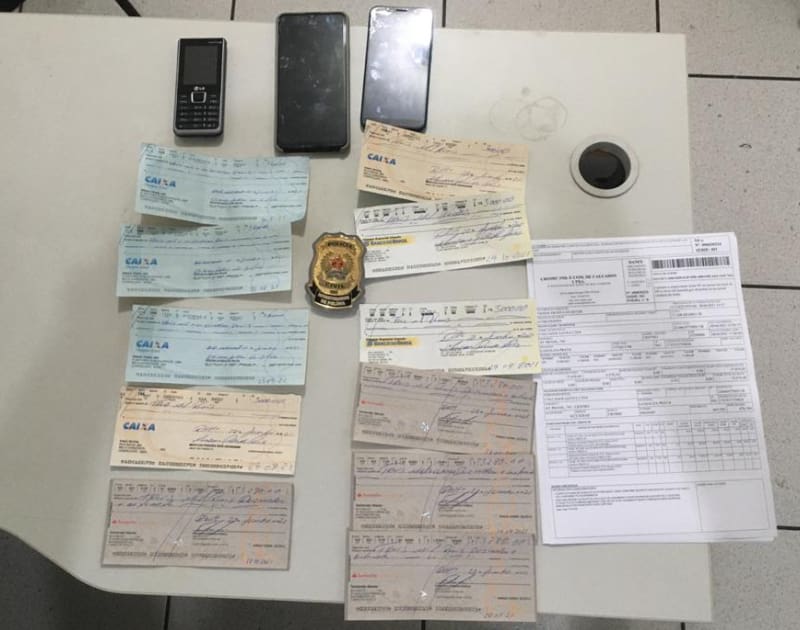Pol&iacute;cia Civil prende em flagrante suspeito de estelionato que tentou repassar quase R$ 36 mil em cheques