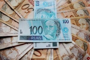 O Minist&eacute;rio da Economia baixou a estimativa de infla&ccedil;&atilde;o e salario m&iacute;nimo de 2023 deve subir menos que o previsto