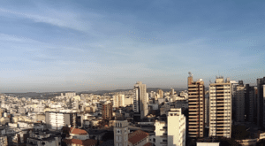 Previs&atilde;o do tempo: N&atilde;o h&aacute; possibilidade de chuva em Divin&oacute;polis nesta sexta, mas o frio pode permanecer