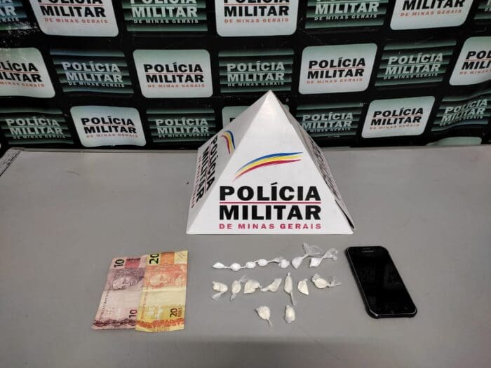 Jovem que venderia drogas durante festa é preso