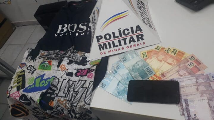 Grupo é detido acusado de roubo em mercearia