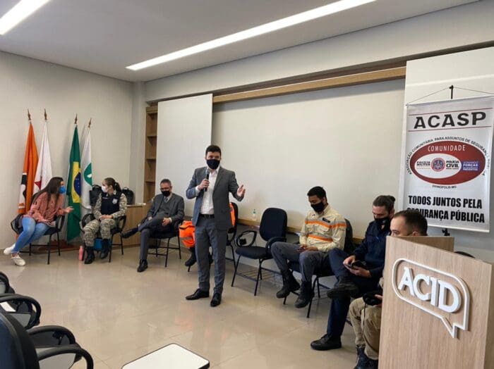 Problemas de pavimentação urbana, “olho-vivo” e novo prazo para requerimento de CRLV são temas debatidos na ACASP
