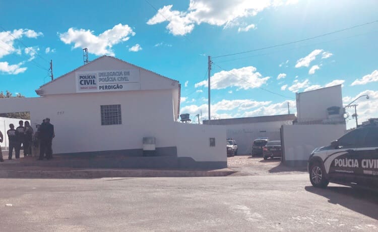 PCMG prende suspeito de estupro em Perdigão