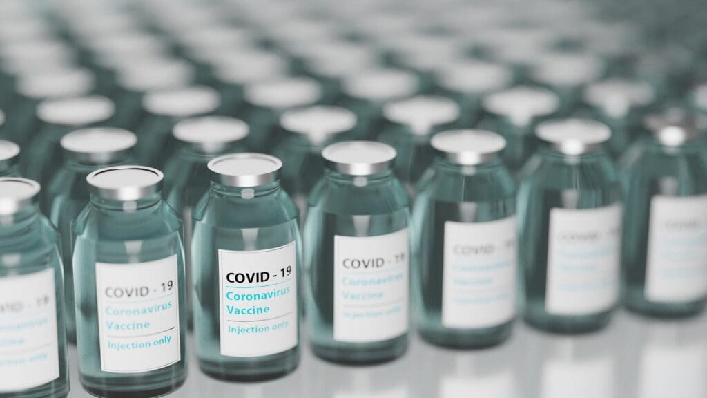 Divinópolis já recebeu quase 360 mil doses de vacinas contra a Covid-19