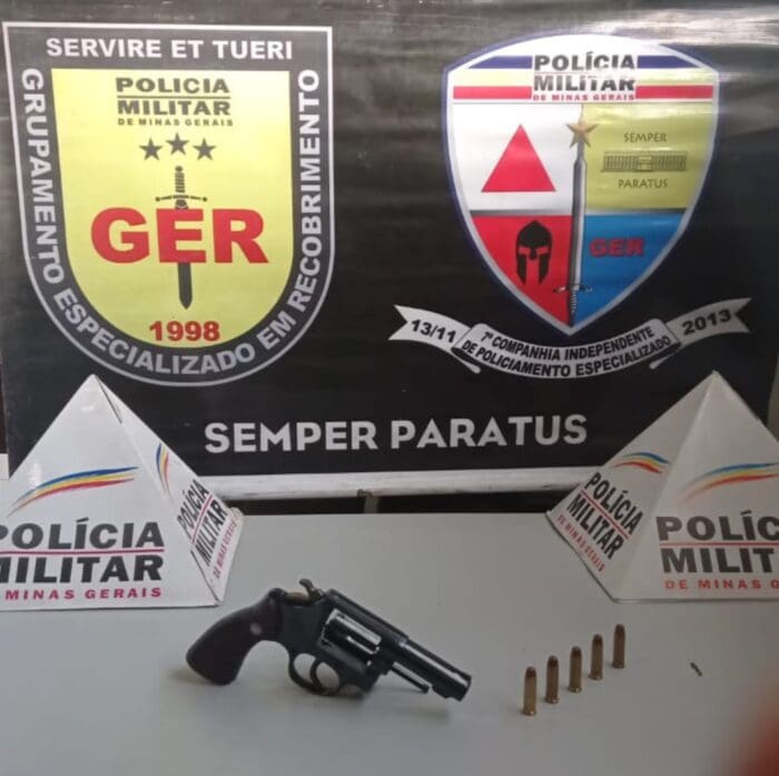 PM prende mulher em Divinópolis com arma e que teria ameaçado outra de morte na redes sociais