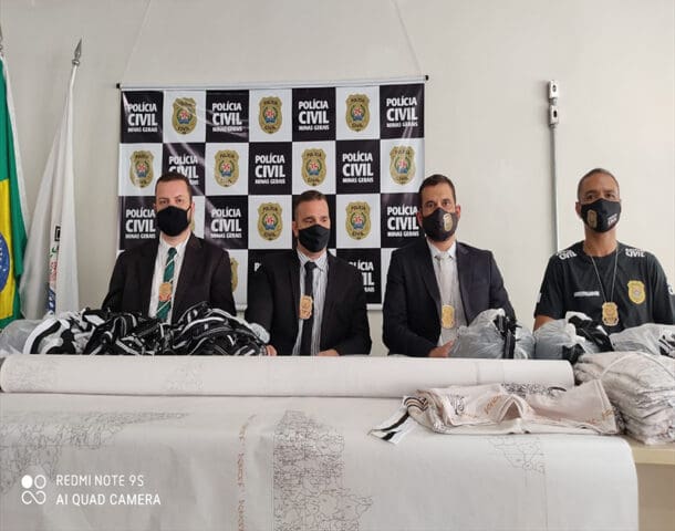 PCMG apreende camisas falsificadas que seriam comercializadas