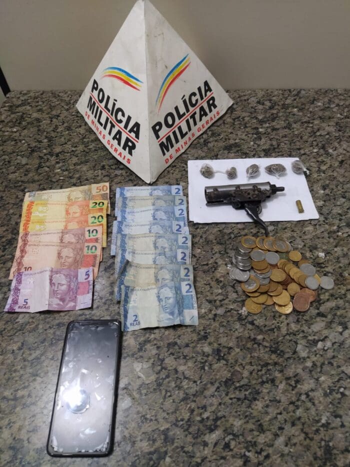 Dupla é presa por envolvimento com tráfico de drogas em Nova Serrana