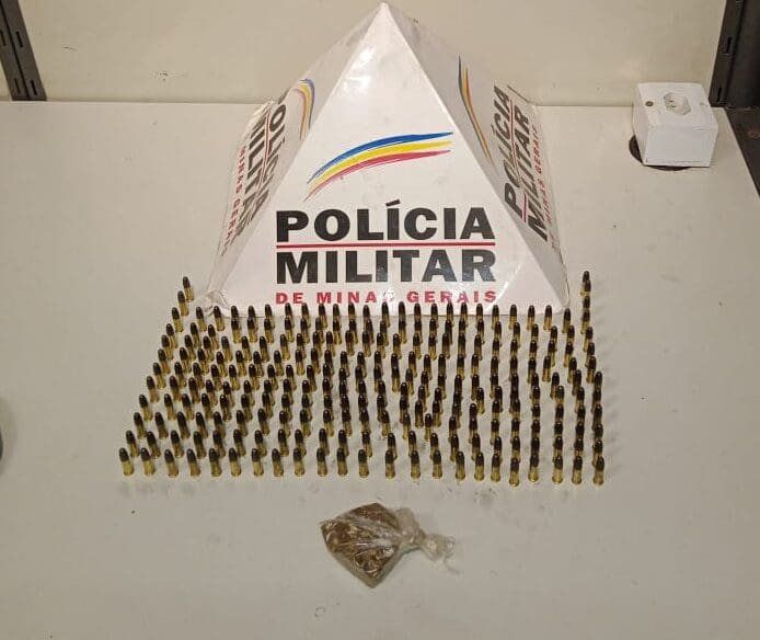Polícia apreende mais de 200 munições durante cumprimento de mandado em Divinópolis