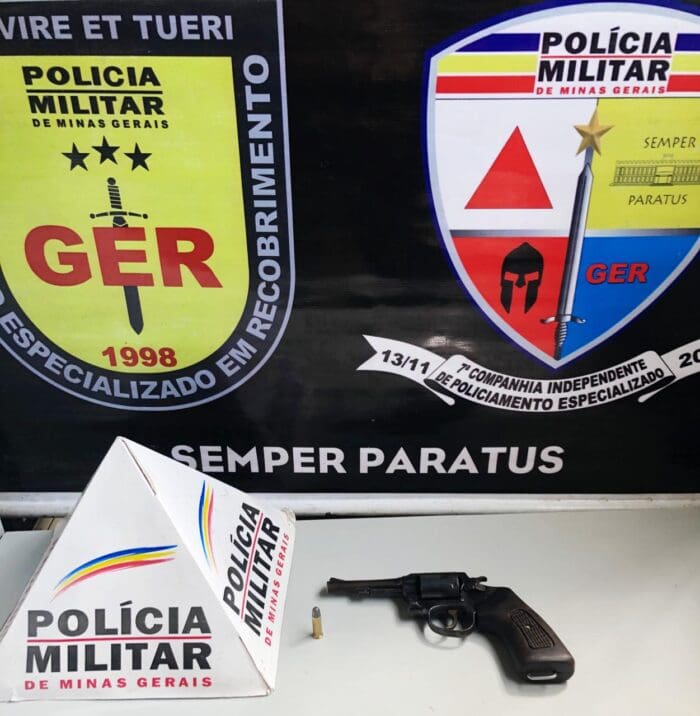 PM interrompe venda de arma e homem é preso em Divinópolis