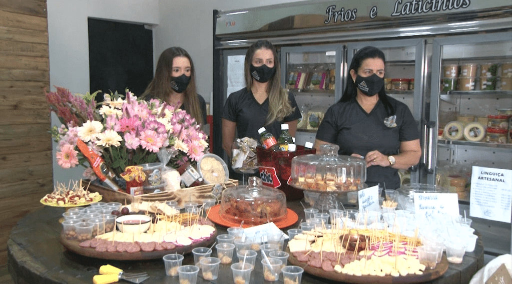 Loja especializada em queijos e itens artesanais é inaugurada em Divinópolis