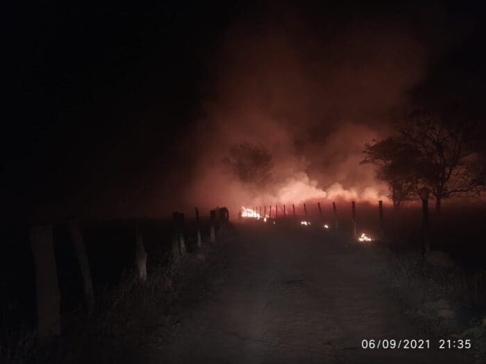 INCÊNDIO DE GRANDES PROPORÇÕES NO POVOADO DO CHORO
