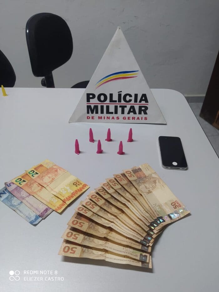 Igaratinga: PM apreende pinos de cocaína, com acusado e foragida da Justiça