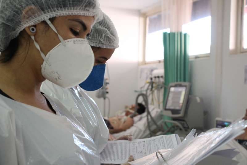 Covid-19: Número de pacientes internados em CTI cai para 14,63% em Divinópolis