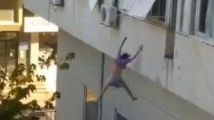 Jovem pula de janela para fugir de traficantes sexuais, assista o video