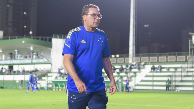 Com corte radical no orçamento, Vanderlei Luxemburgo não mais o técnico do Cruzeiro