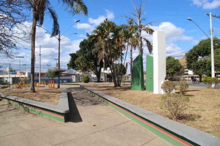 Praça da Bíblia recebe melhorias com o Adote um Bem Público