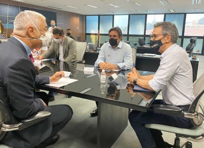 Romeu Zema se compromete a agilizar licitação para obras do Hospital Regional