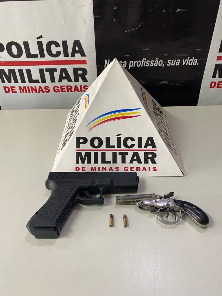 PM age rápido e prende acusados de roubo em estabelecimento comercial