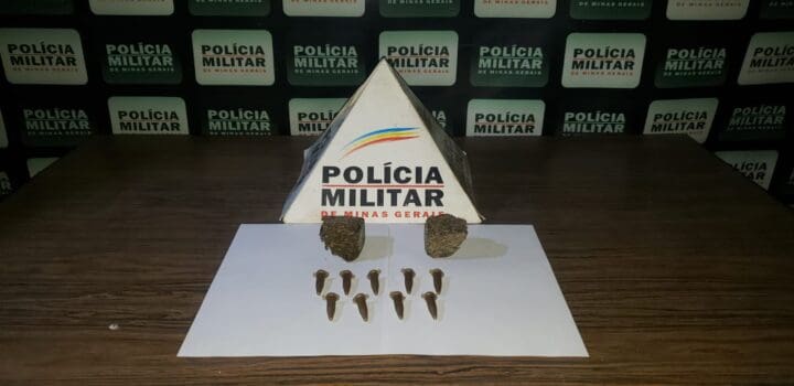 Após denúncia anônima, PM apreende cocaína e maconha em lote vago