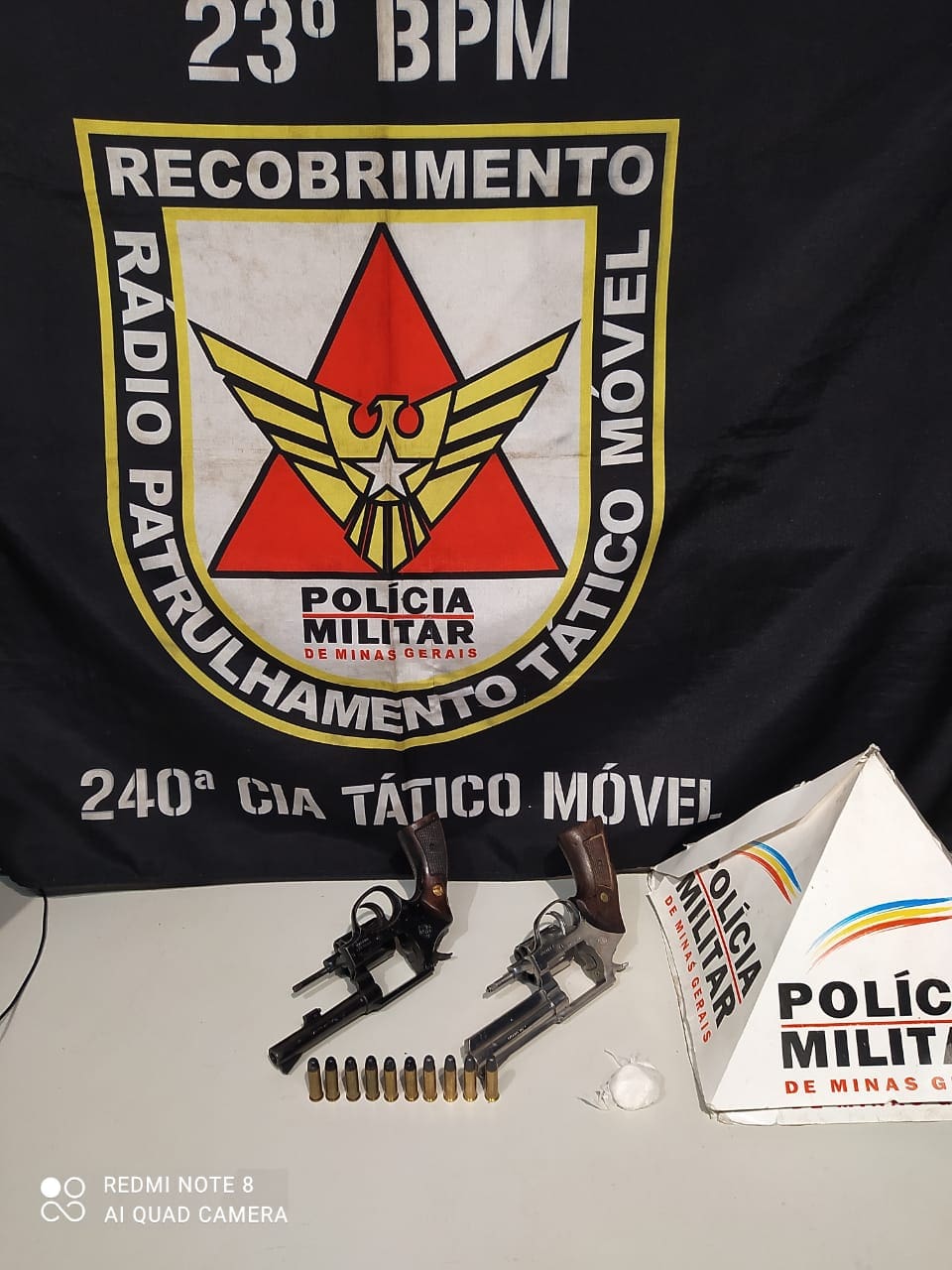Trio é preso com armas e munições durante "batidão" em Divinópolis