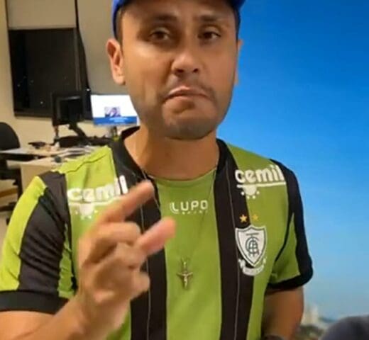 Caso Crianças no McDonald's: Deputado Cleitinho rasga intimação da Justiça e diz que vai pra cima do sistema; veja vídeo