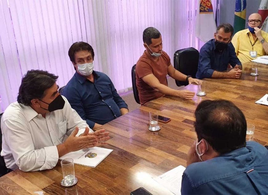 DOMINGOS SÁVIO E PREFEITO GLEIDSON VÃO AO DER PELA CONCLUSÃO DO HOSPITAL PÚBLICO REGIONAL