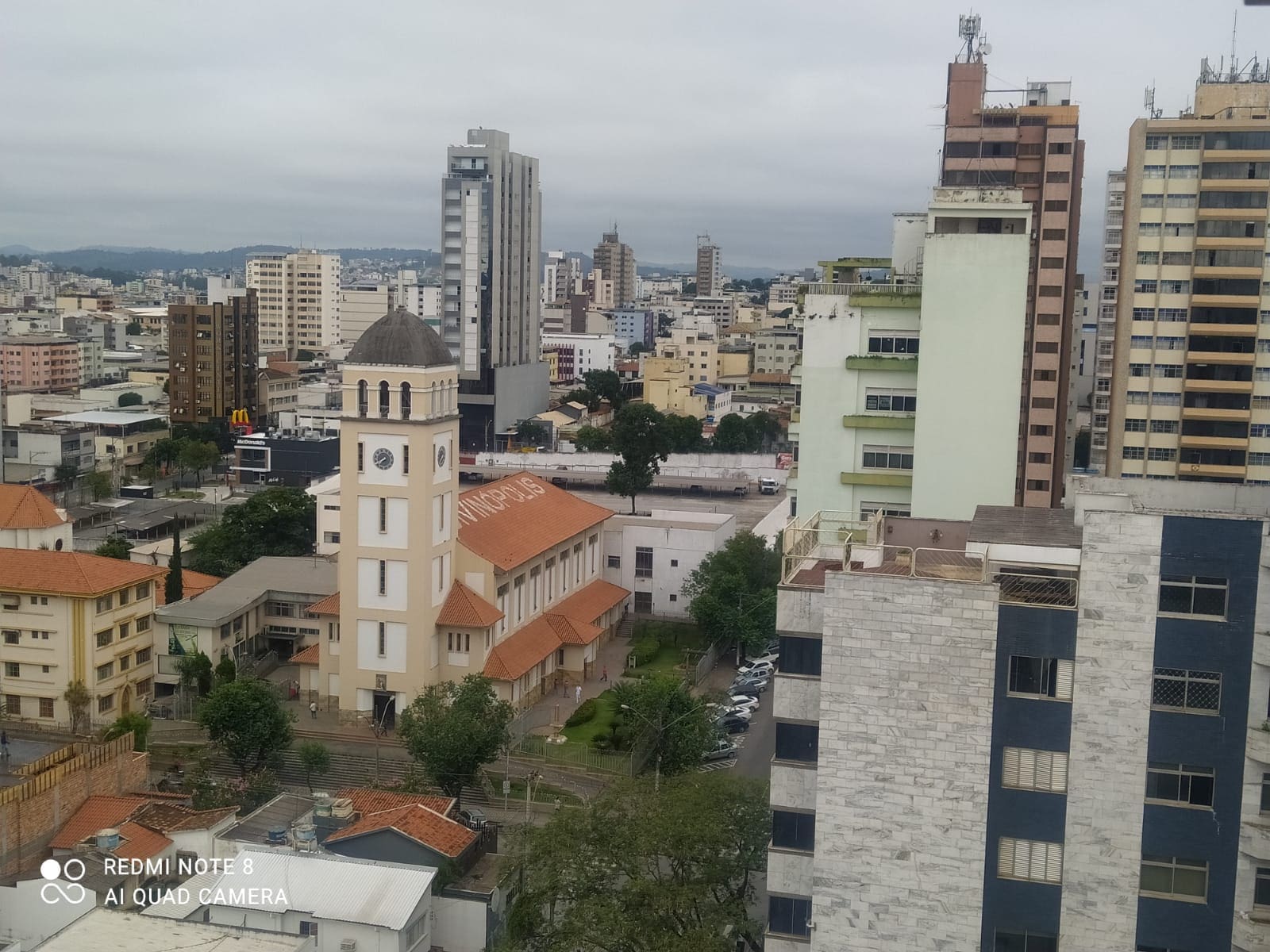 Combinação entre aquecimento diurno e umidade favorece as pancadas de chuva típicas da primavera em regiões de MG
