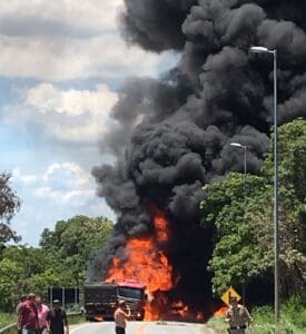 Acidente na BR 494 em Divinópolis