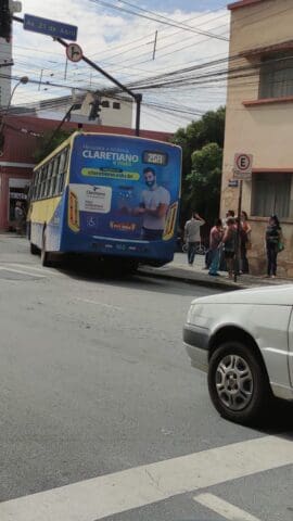 Acidente envolvendo ônibus
