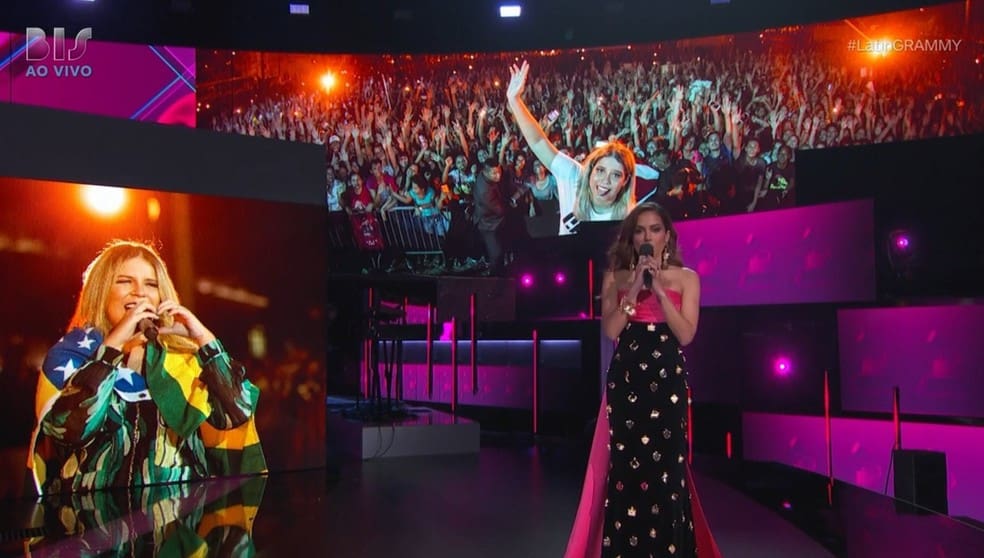 Anitta homenageia Marília Mendonça no Grammy Latino 2021