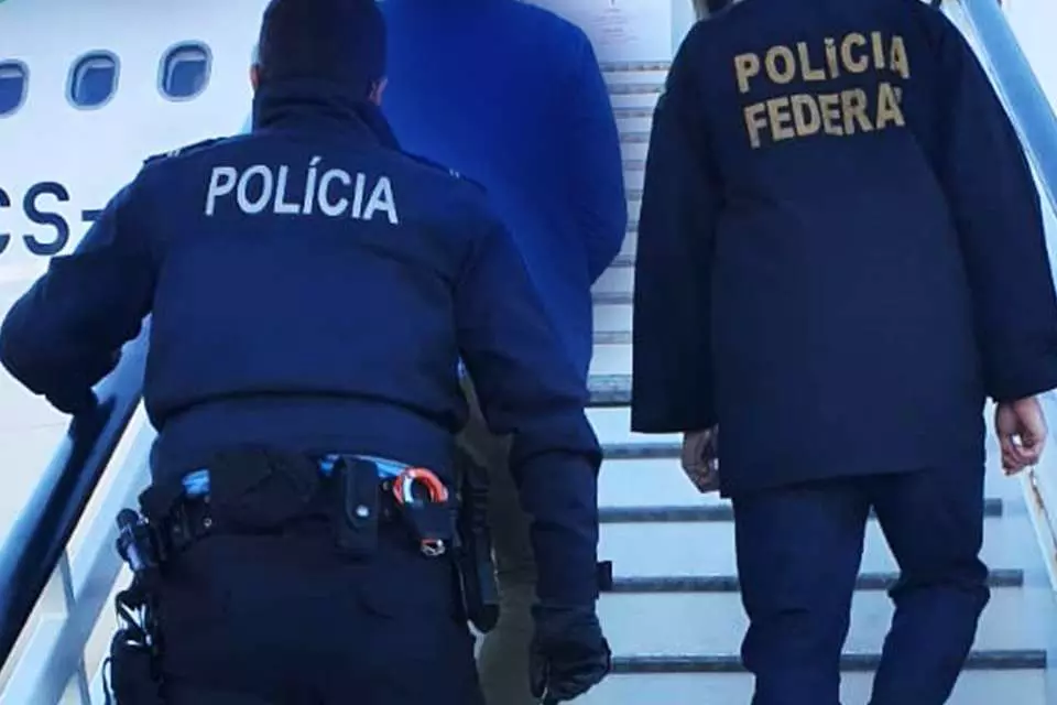 Mineiro que deu prejuízo de R$ 12 milhões com golpes é preso em Portugal